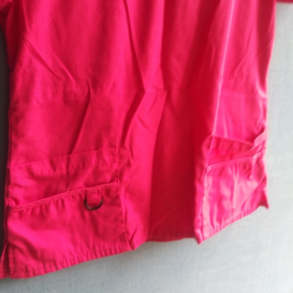 Beverly Hills Women's Size XS Pink Scrub Top - Picture 3 of 4